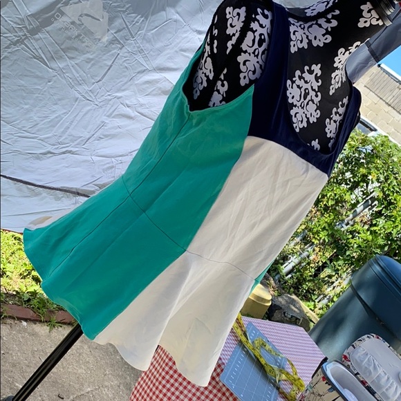 🎀 Express Color Block top 🎀 - Picture 3 of 8